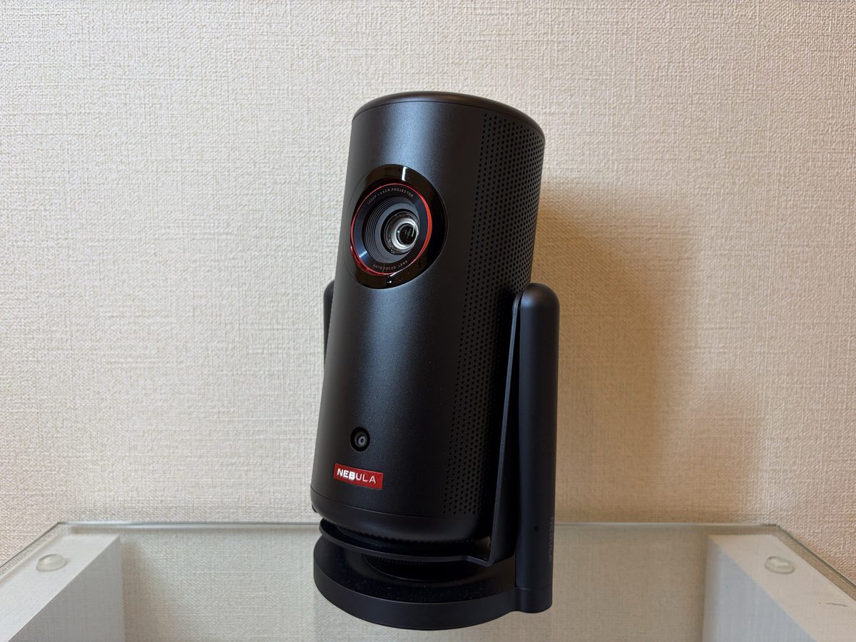 Anker Nebula Capsule 3 Laser 本体（公式ジンバルスタンドに設置した正面）